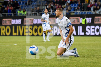 2022-05-15 - Edin Dzeko of Inter FC - CAGLIARI CALCIO VS INTER - FC INTERNAZIONALE - ITALIAN SERIE A - SOCCER