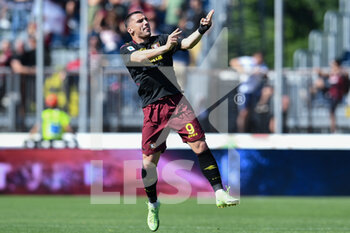 2022-05-14 - Federico Bonazzoli (US Salernitana) celebrates after scoring a goal - EMPOLI FC VS US SALERNITANA - ITALIAN SERIE A - SOCCER
