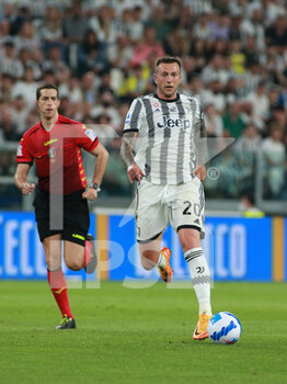 2022-05-16 - Federico Bernardeschi (Juventus FC) controls the ball - JUVENTUS FC VS SS LAZIO - ITALIAN SERIE A - SOCCER