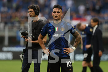 2022-05-22 - Lautaro Martinez of FC Internazionale crying during the Serie A 2021/22 football match between FC Internazionale and UC Sampdoria at Giuseppe Meazza Stadium, Milan, Italy on May 22, 2022 - INTER - FC INTERNAZIONALE VS UC SAMPDORIA - ITALIAN SERIE A - SOCCER