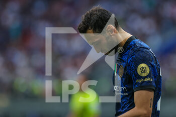 2022-05-22 - Hakan Calhanoglu of FC Internazionale reacts during the Serie A 2021/22 football match between FC Internazionale and UC Sampdoria at Giuseppe Meazza Stadium, Milan, Italy on May 22, 2022 - INTER - FC INTERNAZIONALE VS UC SAMPDORIA - ITALIAN SERIE A - SOCCER