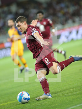 2022-05-20 - Andrea Belotti (Torino FC) about to shoot the ball - TORINO FC VS AS ROMA - ITALIAN SERIE A - SOCCER