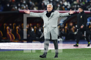 2022-01-09 - Jose' Mourinho head coach of Roma reacts during the Italian championship Serie A football match between AS Roma and Juventus FC on January 9, 2022 at Stadio Olimpico in Rome, Italy - AS ROMA VS JUVENTUS FC - ITALIAN SERIE A - SOCCER