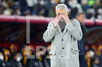 2022-01-09 - Jose' Mourinho head coach of Juventus reacts during the Italian championship Serie A football match between AS Roma and Juventus FC on January 9, 2022 at Stadio Olimpico in Rome, Italy - AS ROMA VS JUVENTUS FC - ITALIAN SERIE A - SOCCER