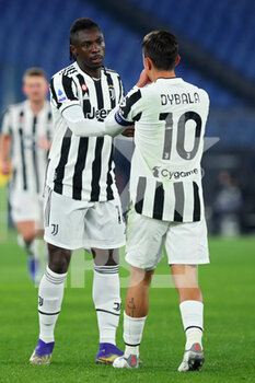 2022-01-09 - Paulo Dybala of Juventus (R) celebrates with Moise Kean (L) after scoring 1-1 goal during the Italian championship Serie A football match between AS Roma and Juventus FC on January 9, 2022 at Stadio Olimpico in Rome, Italy - AS ROMA VS JUVENTUS FC - ITALIAN SERIE A - SOCCER