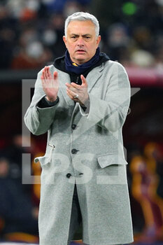 2022-01-09 - Jose' Mourinho head coach of Juventus gestures during the Italian championship Serie A football match between AS Roma and Juventus FC on January 9, 2022 at Stadio Olimpico in Rome, Italy - AS ROMA VS JUVENTUS FC - ITALIAN SERIE A - SOCCER