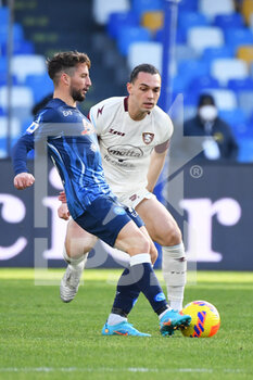 2022-01-23 - Napoli's forward Dries Mertens and Salernitana's defender Frederic Veseli in action  - SSC NAPOLI VS US SALERNITANA - ITALIAN SERIE A - SOCCER