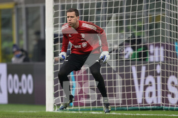 2022-01-23 - Wojciech Szczesny (Juventus FC) warms up - AC MILAN VS JUVENTUS FC - ITALIAN SERIE A - SOCCER