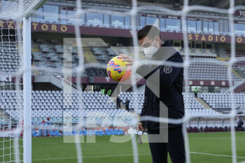 2022-01-23 - The referee checks the functionality of the goal/no-goal system - TORINO FC VS US SASSUOLO - ITALIAN SERIE A - SOCCER