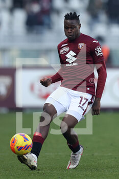 2022-01-23 - Wilfried Singo (Torino FC) in action - TORINO FC VS US SASSUOLO - ITALIAN SERIE A - SOCCER