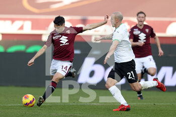 2022-01-23 - Josip Brekalo (Torino FC) shoots the ball - TORINO FC VS US SASSUOLO - ITALIAN SERIE A - SOCCER