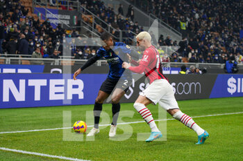 2022-02-05 - Denzel Dumfries of Fc Internazionale during the Italian championship Serie A football match between FC Internazionale and AC Milan on February 5, 2022 at Giuseppe Meazza stadium in Milan, Italy - FC INTERNAZIONALE VS AC MILAN - ITALIAN SERIE A - SOCCER