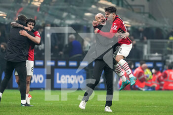 2022-02-05 - Stefano Pioli of AC Milan and Brahim Díaz of AC Milan during the Italian championship Serie A football match between FC Internazionale and AC Milan on February 5, 2022 at Giuseppe Meazza stadium in Milan, Italy - FC INTERNAZIONALE VS AC MILAN - ITALIAN SERIE A - SOCCER