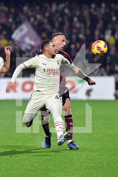2022-02-19 - Milan's midfielder Ismael Bennacer compete for the ball with Salernitana's forward Franck Ribery  - US SALERNITANA VS AC MILAN - ITALIAN SERIE A - SOCCER