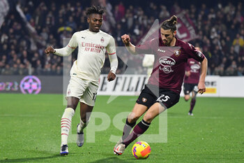 2022-02-19 - Milan’s forward Rafael Leao in action against Salernitana's defender Radu Dragusin  - US SALERNITANA VS AC MILAN - ITALIAN SERIE A - SOCCER