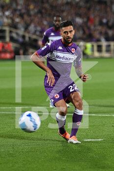 2022-05-09 - Gonzalez (Acf Fiorentina) scoaring first goal with penalty kick - ACF FIORENTINA VS AS ROMA - ITALIAN SERIE A - SOCCER