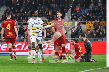 2022-02-19 - Adrien Tameze (Hellas Verona FC) celebrates after scoring the goal 0-2 during the  Italian Football Championship League A 2021/2022 match between AS Roma vs Hellas Verona FC at the Olimpic Stadium in Rome  on 19 February 2021. - AS ROMA VS HELLAS VERONA FC - ITALIAN SERIE A - SOCCER