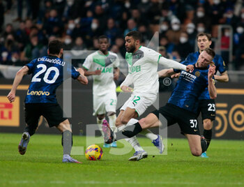 2022-02-20 - Gregoire Defrel of US Sassuolo and Milan Skrinar of Inter during the Italian Serie A football match between FC Inter and Sassuolo Calcio on February 20, 2022 at San Siro - Giuseppe Meazza stadium in Milano , Italy - INTER - FC INTERNAZIONALE VS US SASSUOLO - ITALIAN SERIE A - SOCCER
