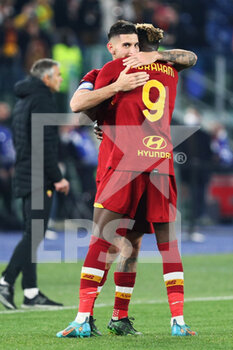 2022-03-20 - Lorenzo Pellegrini of Roma (L) celebrates with Tammy Abraham (R) after scoring 3-0 goal during the Italian championship Serie A football match between AS Roma and SS Lazio on March 20, 2022 at Stadio Olimpico in Rome, Italy - AS ROMA VS SS LAZIO - ITALIAN SERIE A - SOCCER