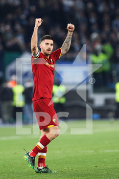 2022-03-20 - Lorenzo Pellegrini of Roma celebrates after scoring 3-0 goal during the Italian championship Serie A football match between AS Roma and SS Lazio on March 20, 2022 at Stadio Olimpico in Rome, Italy - AS ROMA VS SS LAZIO - ITALIAN SERIE A - SOCCER