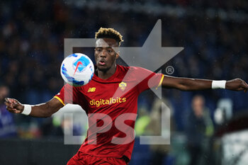 2022-03-20 - Tammy Abraham of Roma in action during the Italian championship Serie A football match between AS Roma and SS Lazio on March 20, 2022 at Stadio Olimpico in Rome, Italy - AS ROMA VS SS LAZIO - ITALIAN SERIE A - SOCCER