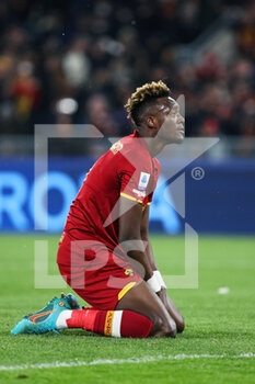 2022-03-20 - Tammy Abraham of Roma reacts during the Italian championship Serie A football match between AS Roma and SS Lazio on March 20, 2022 at Stadio Olimpico in Rome, Italy - AS ROMA VS SS LAZIO - ITALIAN SERIE A - SOCCER