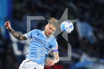 2022-03-20 - Ciro Immobile of Lazio goes for a header during the Italian championship Serie A football match between AS Roma and SS Lazio on March 20, 2022 at Stadio Olimpico in Rome, Italy - AS ROMA VS SS LAZIO - ITALIAN SERIE A - SOCCER