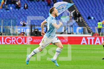 2022-04-02 - Manuel Lazzari (SS Lazio) celebrates after scoring the goal 1-0 during the Italian Football Championship League A 2021/2022 match between SS Lazio vs US Sassuolo at the Olimpic Stadium in Rome on 02 April 2022. - SS LAZIO VS US SASSUOLO - ITALIAN SERIE A - SOCCER