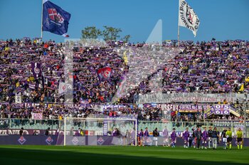 2022-04-27 - Teams and referee on the field - ACF FIORENTINA VS UDINESE CALCIO - ITALIAN SERIE A - SOCCER
