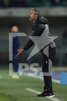 2022-04-23 - Marco Giampaolo (UC Sampdoria) gestures - HELLAS VERONA VS UC SAMPDORIA - ITALIAN SERIE A - SOCCER