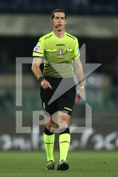 2022-04-23 - The referee Giovanni Ayroldi - HELLAS VERONA VS UC SAMPDORIA - ITALIAN SERIE A - SOCCER