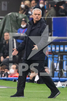2022-04-23 - Jose Mourinho during the Serie A match between Milan and Roma at Meazza Stadium on April 23, 2022 in Milan, Italy. - INTER - FC INTERNAZIONALE VS AS ROMA - ITALIAN SERIE A - SOCCER
