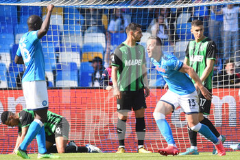 2022-04-30 - Amir Rrahmani ( SSC Napoli ) rejoices after the goal during the Serie A 2021/22 match between SSC. Napoli and US Sassuolo Calcio at Diego Armando Maradona Stadium - SSC NAPOLI VS US SASSUOLO - ITALIAN SERIE A - SOCCER