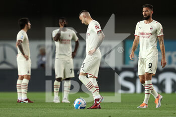 2022-05-08 - AC Milan players after conceding a goal - HELLAS VERONA FC VS AC MILAN - ITALIAN SERIE A - SOCCER