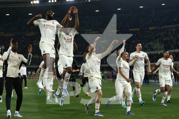 2022-05-08 - AC Milan players celebrate after the win - HELLAS VERONA FC VS AC MILAN - ITALIAN SERIE A - SOCCER