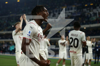 2022-05-08 - Rafael Leao (AC Milan) celebrates after the win - HELLAS VERONA FC VS AC MILAN - ITALIAN SERIE A - SOCCER
