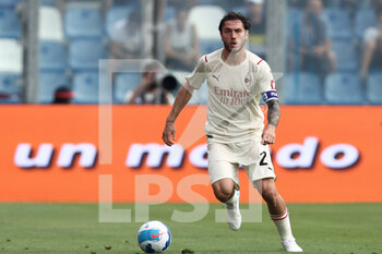 2022-05-22 - Davide Calabria (AC Milan) in action - US SASSUOLO VS AC MILAN - ITALIAN SERIE A - SOCCER
