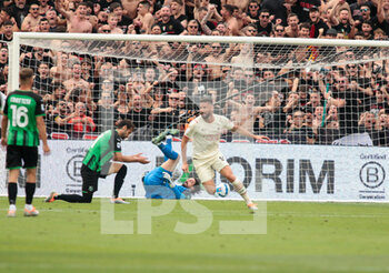 2022-05-22 - Oliver Giroud (Ac Milan) celebrating after a goal during the Italian championship Serie A football match between US Sassuolo and AC Milan on May 22, 2022 at Mapei Stadium-Città del Tricolore in Reggio Emilia, Italy - US SASSUOLO VS AC MILAN - ITALIAN SERIE A - SOCCER