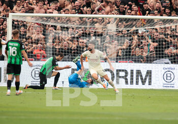 2022-05-22 - Oliver Giroud (Ac Milan) celebrating after a goal during the Italian championship Serie A football match between US Sassuolo and AC Milan on May 22, 2022 at Mapei Stadium-Città del Tricolore in Reggio Emilia, Italy - US SASSUOLO VS AC MILAN - ITALIAN SERIE A - SOCCER