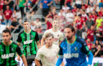 2022-05-22 - Zlatan Ibrahimovic (Ac Milan) during the Italian championship Serie A football match between US Sassuolo and AC Milan on May 22, 2022 at Mapei Stadium-Città del Tricolore in Reggio Emilia, Italy - US SASSUOLO VS AC MILAN - ITALIAN SERIE A - SOCCER