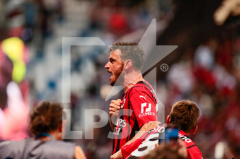 2022-05-22 - Alessandro Florenzi (Ac Milan) during the Italian championship Serie A football match between US Sassuolo and AC Milan on May 22, 2022 at Mapei Stadium-Città del Tricolore in Reggio Emilia, Italy - US SASSUOLO VS AC MILAN - ITALIAN SERIE A - SOCCER