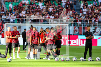 2022-08-13 - AC Milan players warm up during the Serie A 2022/23 football match between AC Milan and Udinese Calcio at Giuseppe Meazza Stadium, Milan, Italy on August 13, 2022 - AC MILAN VS UDINESE CALCIO - ITALIAN SERIE A - SOCCER