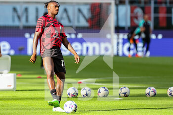 2022-08-13 - Rafael Leao of AC Milan warms up during the Serie A 2022/23 football match between AC Milan and Udinese Calcio at Giuseppe Meazza Stadium, Milan, Italy on August 13, 2022 - AC MILAN VS UDINESE CALCIO - ITALIAN SERIE A - SOCCER
