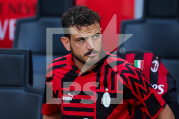 2022-08-13 - Alessando Florenzi of AC Milan looks on during the Serie A 2022/23 football match between AC Milan and Udinese Calcio at Giuseppe Meazza Stadium, Milan, Italy on August 13, 2022 - AC MILAN VS UDINESE CALCIO - ITALIAN SERIE A - SOCCER