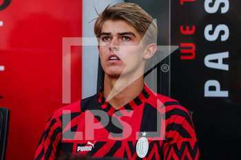 2022-08-13 - Charles De Ketelaere of AC Milan looks on during the Serie A 2022/23 football match between AC Milan and Udinese Calcio at Giuseppe Meazza Stadium, Milan, Italy on August 13, 2022 - AC MILAN VS UDINESE CALCIO - ITALIAN SERIE A - SOCCER