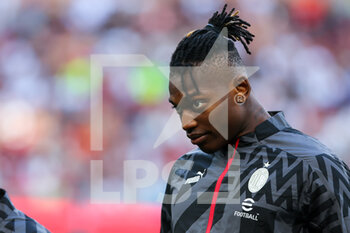 2022-08-13 - Rafael Leao of AC Milan looks on during the Serie A 2022/23 football match between AC Milan and Udinese Calcio at Giuseppe Meazza Stadium, Milan, Italy on August 13, 2022 - AC MILAN VS UDINESE CALCIO - ITALIAN SERIE A - SOCCER