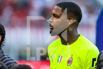 2022-08-13 - Mike Maignan of AC Milan looks on during the Serie A 2022/23 football match between AC Milan and Udinese Calcio at Giuseppe Meazza Stadium, Milan, Italy on August 13, 2022 - AC MILAN VS UDINESE CALCIO - ITALIAN SERIE A - SOCCER