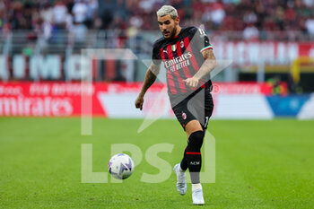 2022-08-13 - Theo Hernandez of AC Milan in action during the Serie A 2022/23 football match between AC Milan and Udinese Calcio at Giuseppe Meazza Stadium, Milan, Italy on August 13, 2022 - AC MILAN VS UDINESE CALCIO - ITALIAN SERIE A - SOCCER
