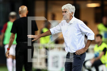 2022-08-21 - Head Coach Gian Piero Gasperini of Atalanta BC gestures  - ATALANTA BC VS AC MILAN - ITALIAN SERIE A - SOCCER