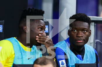 2022-08-20 - Andre Onana of FC Internazionale in the bench during the Serie A 2022/23 football match between FC Internazionale and Spezia Calcio at Giuseppe Meazza Stadium, Milan, Italy on August 20, 2022 - INTER - FC INTERNAZIONALE VS SPEZIA CALCIO - ITALIAN SERIE A - SOCCER